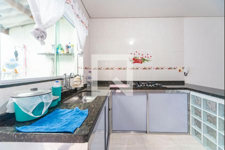 Casa para alugar com 79m², 2 quartos e 2 vagasCopa e Cozinha 