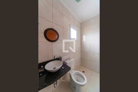 Casa para alugar com 79m², 2 quartos e 2 vagasBanheiro do Quarto 2