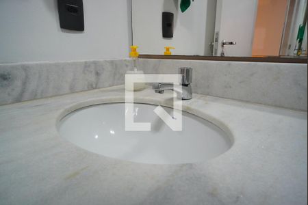 Apartamento para alugar com 67m², 2 quartos e 1 vagaBanheiro Corredor