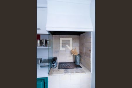 Apartamento à venda com 178m², 4 quartos e 2 vagas Apartamento à venda com 178m², 4 quartos e 2 vagasChurrasqueira