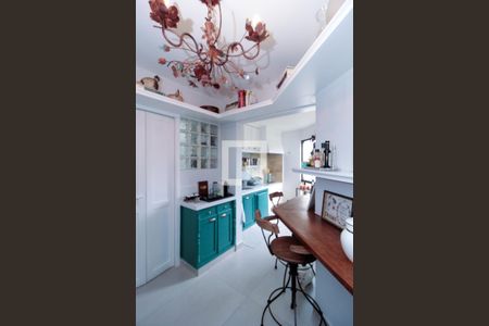 Apartamento à venda com 178m², 4 quartos e 2 vagas Apartamento à venda com 178m², 4 quartos e 2 vagasChurrasqueira