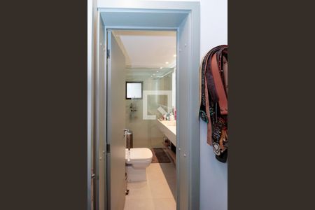 Apartamento à venda com 178m², 4 quartos e 2 vagas Apartamento à venda com 178m², 4 quartos e 2 vagasBanheiro da Suíte 2