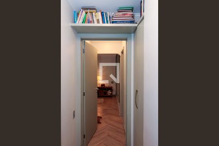 Apartamento à venda com 178m², 4 quartos e 2 vagas Apartamento à venda com 178m², 4 quartos e 2 vagasSuíte 2