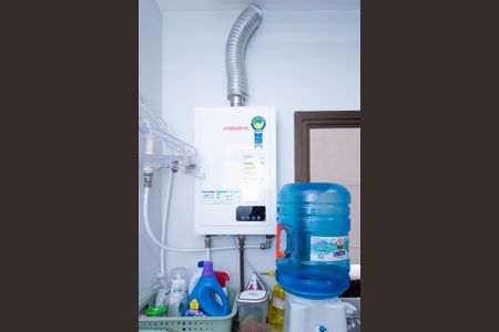 Apartamento à venda com 178m², 4 quartos e 2 vagas Apartamento à venda com 178m², 4 quartos e 2 vagasÁrea de Serviço - Aquecedor
