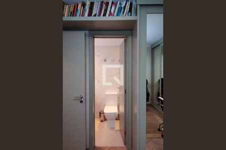 Apartamento à venda com 178m², 4 quartos e 2 vagas Apartamento à venda com 178m², 4 quartos e 2 vagasBanheiro do Escritório