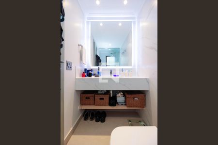 Apartamento à venda com 178m², 4 quartos e 2 vagas Apartamento à venda com 178m², 4 quartos e 2 vagasBanheiro do Escritório