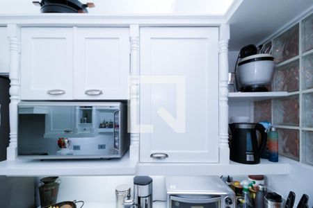 Apartamento à venda com 178m², 4 quartos e 2 vagas Apartamento à venda com 178m², 4 quartos e 2 vagasCozinha - Armários