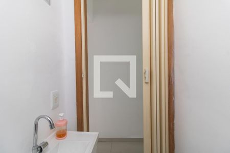 Lavabo de casa à venda com 3 quartos, 180m² em Vila Londrina, São Paulo