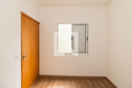 Casa à venda com 180m², 3 quartos e 4 vagasQuarto 2