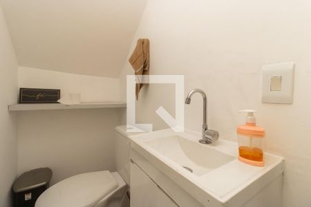 Lavabo de casa à venda com 3 quartos, 180m² em Vila Londrina, São Paulo