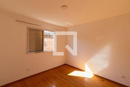 Quarto 2 de casa para alugar com 3 quartos, 137m² em Jardim Santa Maria, São Paulo