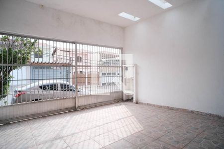 Casa para alugar com 137m², 3 quartos e 2 vagas Casa para alugar com 137m², 3 quartos e 2 vagasGaragem