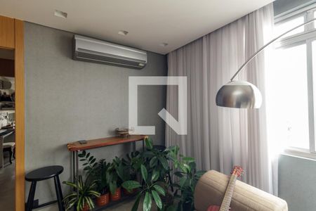 Hall de Entrada de apartamento à venda com 3 quartos, 230m² em Higienópolis, São Paulo