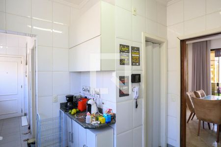 Apartamento para alugar com 220m², 3 quartos e 2 vagas Apartamento para alugar com 220m², 3 quartos e 2 vagasCozinha