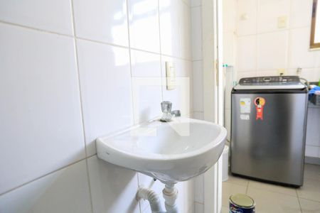 Apartamento para alugar com 220m², 3 quartos e 2 vagas Apartamento para alugar com 220m², 3 quartos e 2 vagasBanheiro de Serviço