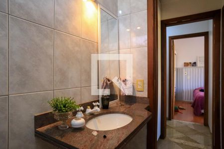 Apartamento para alugar com 220m², 3 quartos e 2 vagas Apartamento para alugar com 220m², 3 quartos e 2 vagasBanheiro