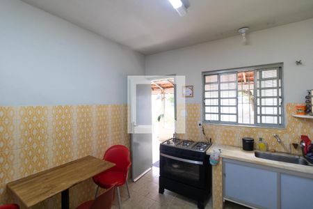 Cozinha de casa para alugar com 2 quartos, 141m² em Jardim Flamboyant, Campinas