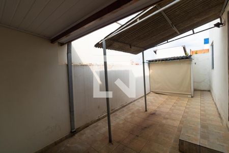 Casa à venda com 141m², 2 quartos e 8 vagasÁrea Externa