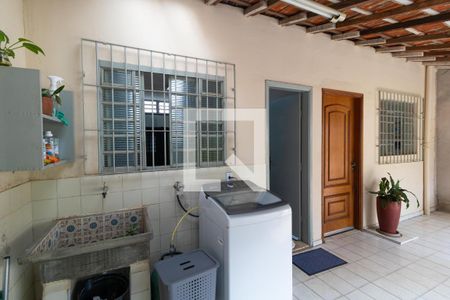 Casa à venda com 141m², 2 quartos e 8 vagasÁrea de Serviço