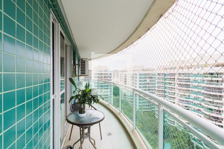 Varanda de apartamento à venda com 3 quartos, 213m² em Jacarepaguá, Rio de Janeiro