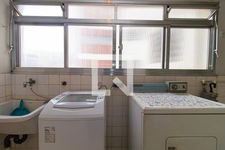 Apartamento para alugar com 175m², 3 quartos e 1 vaga Apartamento para alugar com 175m², 3 quartos e 1 vagaÁrea de Serviço