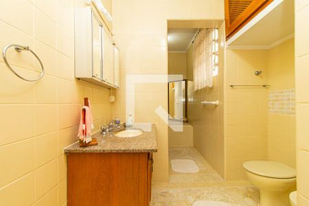 Apartamento para alugar com 175m², 3 quartos e 1 vaga Apartamento para alugar com 175m², 3 quartos e 1 vagaBanheiro Social 1