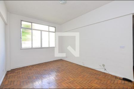 Sala de apartamento para alugar com 2 quartos, 58m² em Santa Rosa, Niterói