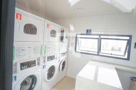 Studio à venda com 27m², 1 quarto e sem vaga Studio à venda com 27m², 1 quarto e sem vagaLavanderia