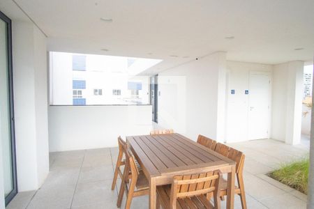 Studio à venda com 27m², 1 quarto e sem vaga Studio à venda com 27m², 1 quarto e sem vagaTerraço