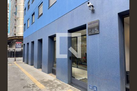 Studio à venda com 27m², 1 quarto e sem vaga Studio à venda com 27m², 1 quarto e sem vagaFachada e portaria