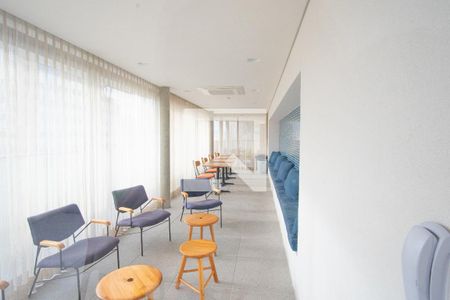 Studio à venda com 27m², 1 quarto e sem vaga Studio à venda com 27m², 1 quarto e sem vagaSalão de Festas