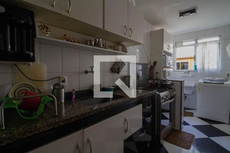 Casa de condomínio à venda com 110m², 3 quartos e 2 vagasCozinha e Área de Serviço
