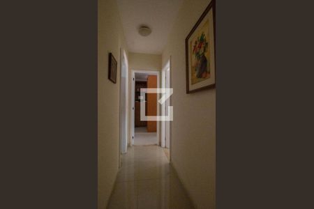 Casa de condomínio à venda com 110m², 3 quartos e 2 vagasCorredor