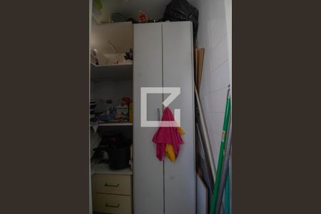 Casa de condomínio à venda com 110m², 3 quartos e 2 vagasDespensa