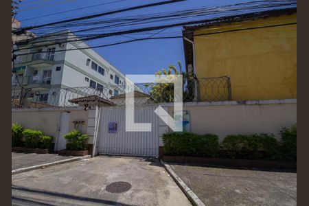Casa de condomínio à venda com 110m², 3 quartos e 2 vagasFachada