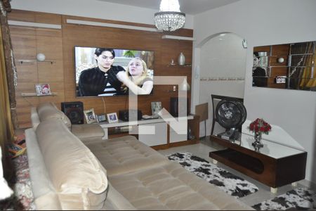 Sala de casa à venda com 3 quartos, 130m² em Pilares, Rio de Janeiro
