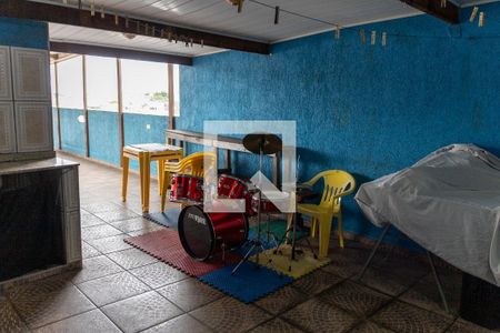 Casa à venda com 300m², 3 quartos e 5 vagasLavanderia