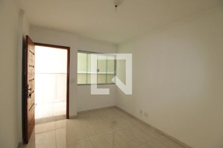 Sala de casa de condomínio para alugar com 3 quartos, 70m² em Vila Talarico, São Paulo