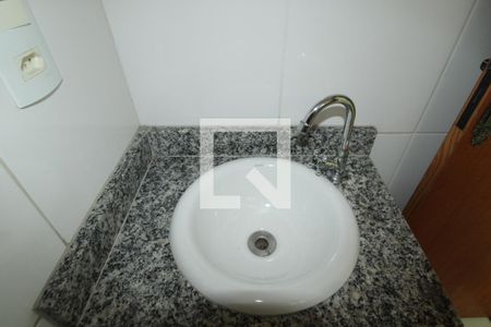 Casa de condomínio para alugar com 70m², 3 quartos e 1 vagaBanheiro da Suíte 2