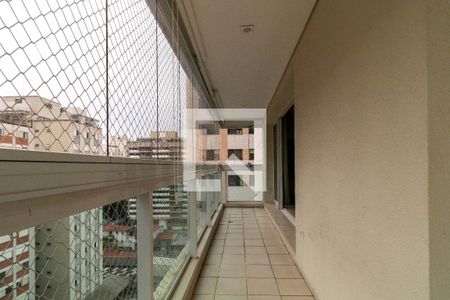 Apartamento para alugar com 114m², 3 quartos e 3 vagasVaranda