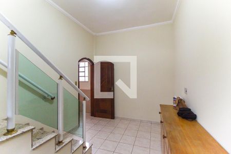 Sala 1 de casa para alugar com 4 quartos, 350m² em Itaquera, São Paulo