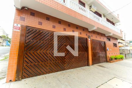 Casa para alugar com 350m², 4 quartos e 3 vagasFachada