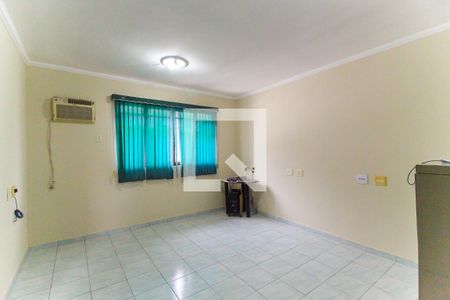 Sala 3 de casa para alugar com 4 quartos, 350m² em Itaquera, São Paulo