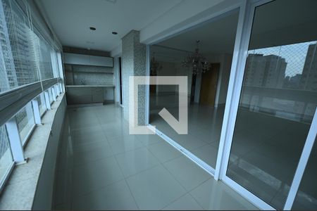 Varanda de apartamento à venda com 3 quartos, 127m² em Jardim Goiás, Goiânia