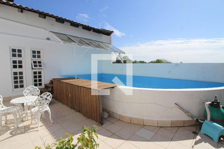 Casa à venda com 410m², 5 quartos e 3 vagasPiscina