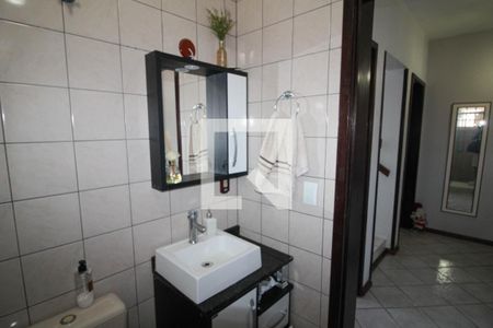 Casa à venda com 410m², 5 quartos e 3 vagasBanheiro 