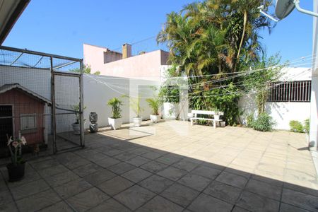 Casa à venda com 410m², 5 quartos e 3 vagasQuintal