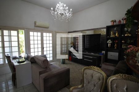Sala de casa à venda com 5 quartos, 410m² em Harmonia, Canoas