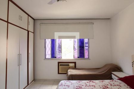 Casa de condomínio à venda com 250m², 3 quartos e sem vagaQuarto 3 - Suíte (2º Andar)