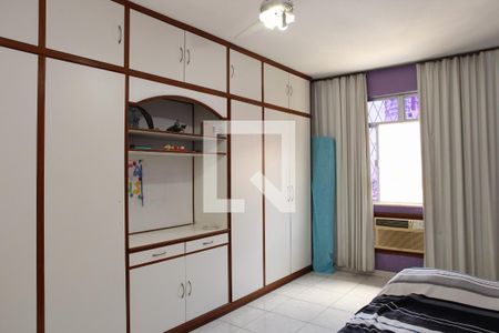 Casa de condomínio à venda com 250m², 3 quartos e sem vagaQuarto 2 (2º Andar)